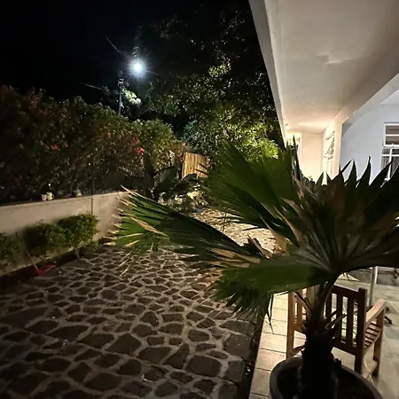 Cside Scape Villa Flic en Flac Exterior photo